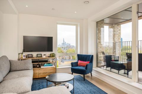 2 bedroom flat for sale, Wyndham Road, London SE5