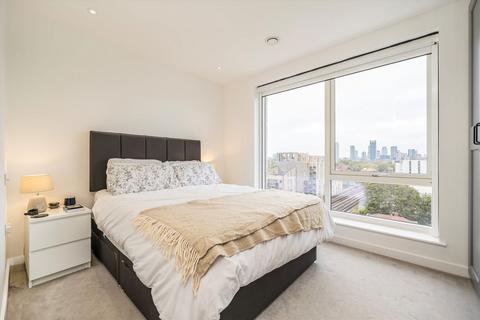 2 bedroom flat for sale, Wyndham Road, London SE5