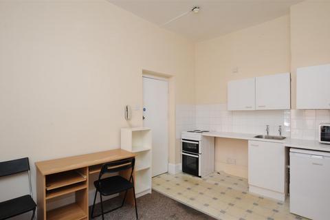 1 bedroom flat to rent, Flat E 47/48 St Johns StreetOxford