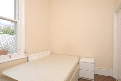 1 bedroom flat to rent, Flat E 47/48 St Johns StreetOxford