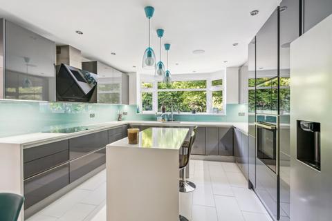 5 bedroom detached house for sale, Wakehams Hills, Pinner Village HA5