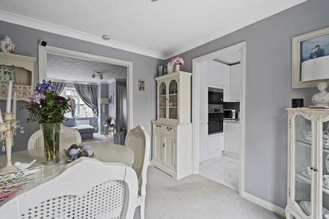 2 bedroom terraced house for sale, Meadow Avenue, Locks Heath SO31