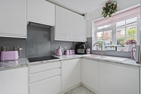 2 bedroom terraced house for sale, Meadow Avenue, Locks Heath SO31