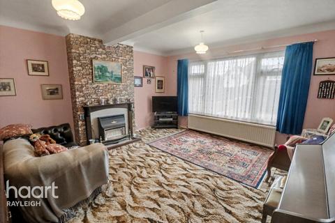 3 bedroom semi-detached house for sale, Louise Road, Rayleigh