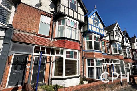 Dean Road, Scarborough, YO12
