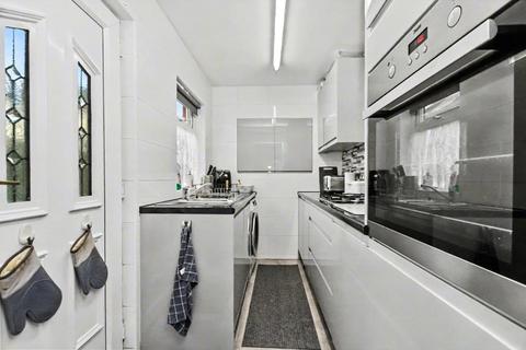 3 bedroom terraced house for sale, Halliday Place, Leeds, West Yorkshire