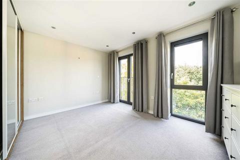 2 bedroom flat for sale, Offenham Road, London SW9