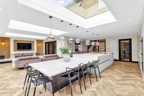5 bedroom detached house for sale, Ramsden Wood Road, Walsden, Todmorden, OL14 7UD