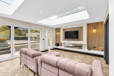 5 bedroom detached house for sale, Ramsden Wood Road, Walsden, Todmorden, OL14 7UD