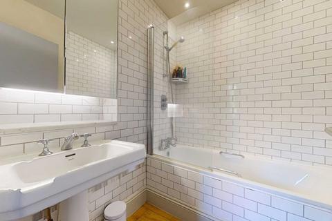 1 bedroom flat for sale, Hazlitt Road, Olympia W14