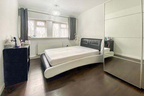 undefined, Daiglen Drive, South Ockendon RM15