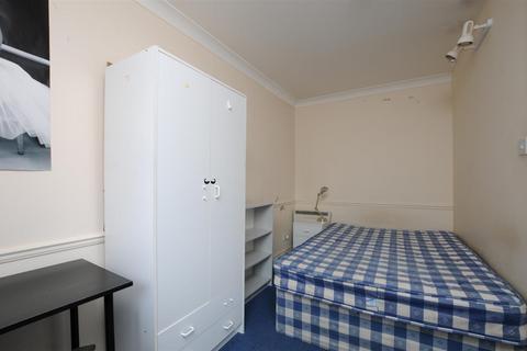 undefined, Swan Court, Paradise Street