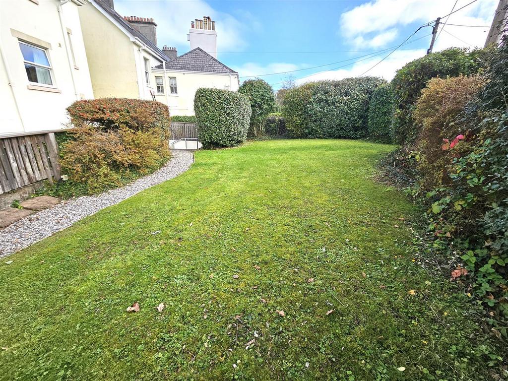 Communal Garden.jpg