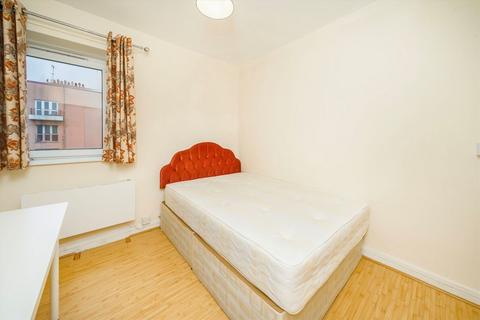 3 bedroom flat for sale, Stanhope Street, London NW1