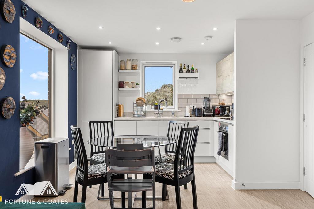 Barnfield Way 12.jpg