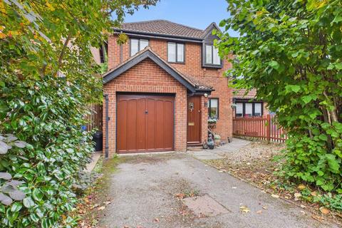 3 bedroom detached house for sale, Bell Close, Beaconsfield, Buckinghamshire, HP9