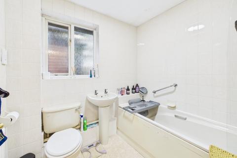 7 Bell Close, Beaconsfield, HP9 1AT