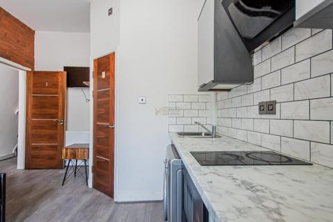 1 bedroom property to rent, 664 Pershore Road, Birmingham B29