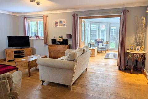 undefined, 18 Erdington Close, Shawbury, Shrewsbury, SY4 4DQ