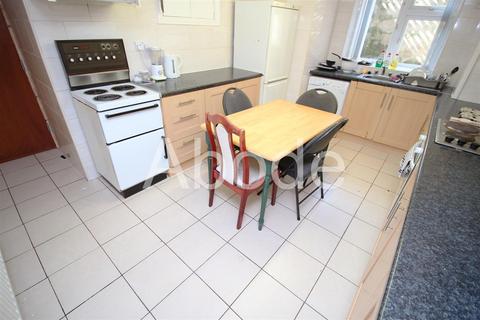 7 bedroom house to rent, Chestnut Avenue, Hyde Park, Leeds