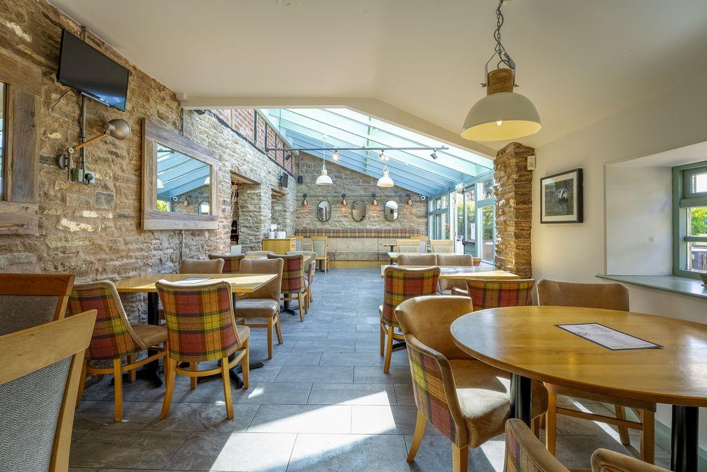 2025 Malvern View Photoshoot 134