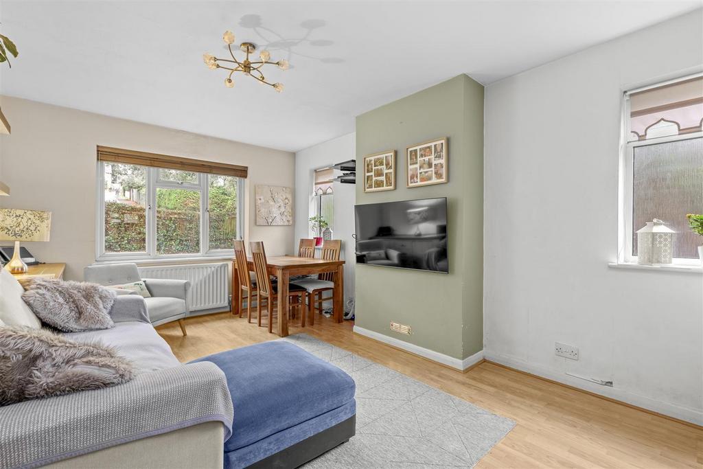 10 Rectory Avenue, HP13 6 HW-2.jpg