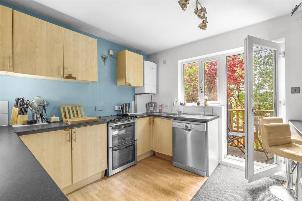 10 Rectory Avenue, HP13 6 HW-7.jpg