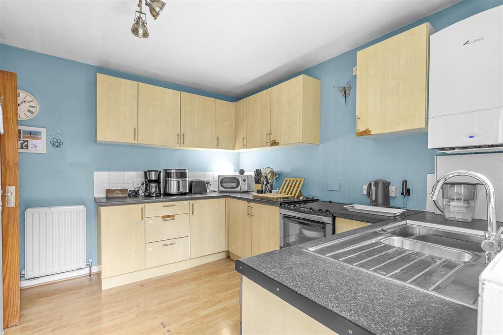 10 Rectory Avenue, HP13 6 HW-8.jpg