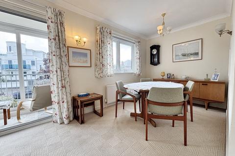 2 bedroom flat for sale, Greenhill