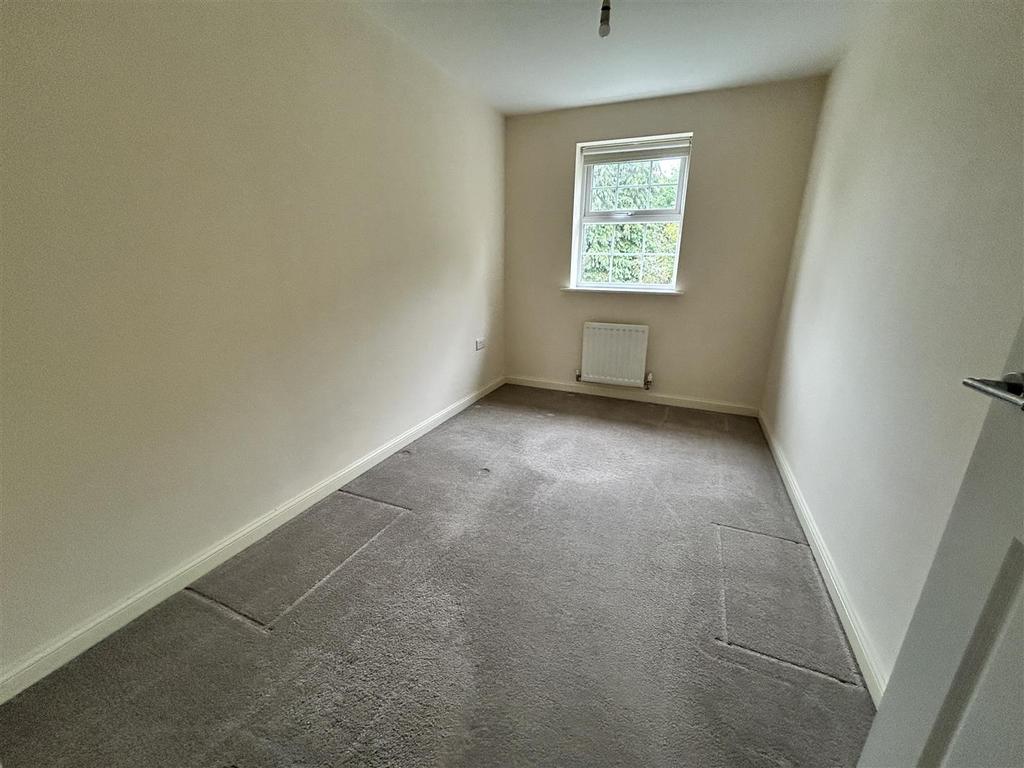 2nd Bedroom