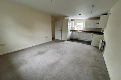 2 bedroom flat to rent, Horse Fair Lane, Rothwell NN14