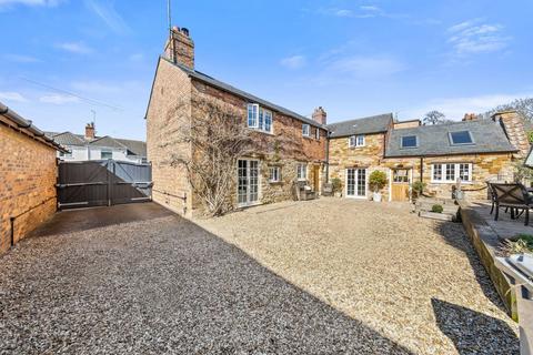 4 bedroom cottage for sale, St. Botolphs Road, Kettering NN15