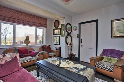 4 bedroom detached house for sale, Glen Road, Kingsdown CT14