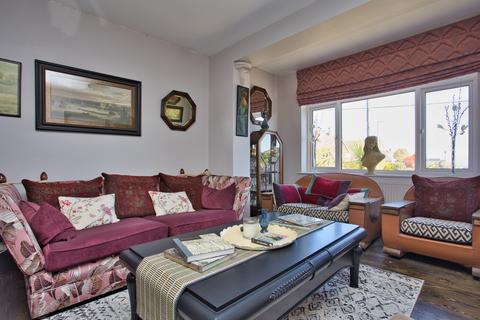 4 bedroom detached house for sale, Glen Road, Kingsdown CT14