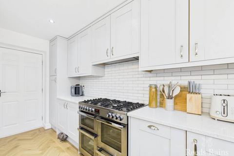 4 Raines Court, Middlesbrough, TS4 2WB