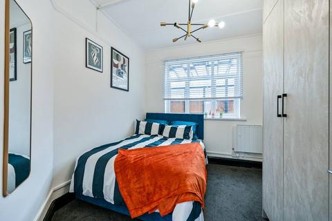 undefined, Whitton Dene, Twickenham, Isleworth, TW7