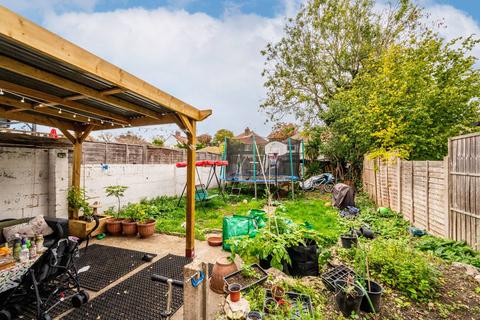 undefined, Waverley Avenue, Whitton, Twickenham, TW2