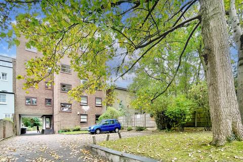 1 bedroom apartment to rent, Hornsey Lane, London N6
