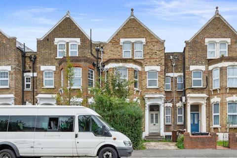 Bethune Road, London, N16