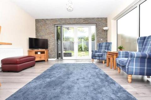 3 bedroom semi-detached house for sale, Millers Court, Gainsborough DN21
