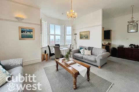 1 bedroom apartment to rent, AVAILABLE WITH NO DEPOSIT South Parade Southsea PO4