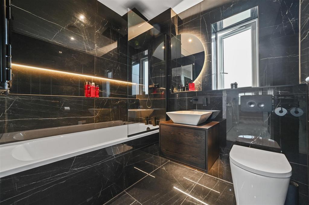 Family bathroom