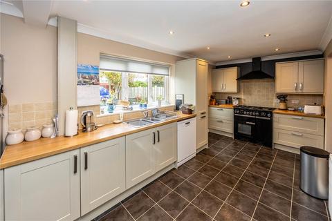 4 bedroom detached house for sale, Shelf Hall Lane, Shelf, Halifax, HX3