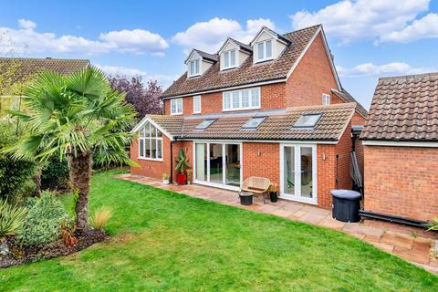 6 Cockhall Close, Litlington, Royston, SG8 0RB