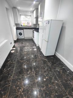 undefined, Hornchurch RM11