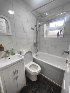undefined, Hornchurch RM11
