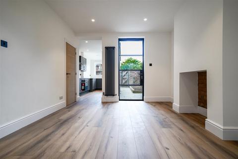 2 bedroom house for sale, Glebe Place, Leamington Spa