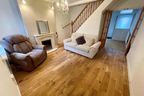 3 bedroom terraced house for sale, Meadow Road, Warwick