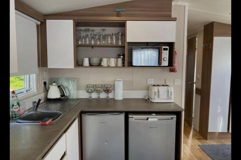2 bedroom static caravan for sale, Two Bed Swift Loire Pretoria Holiday Park, St Osyth CO16