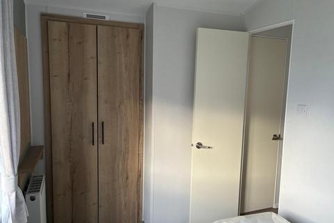 2 bedroom static caravan for sale, Two Bed Willerby Ellerton Extra Pretoria Holiday Park, St Osyth CO16